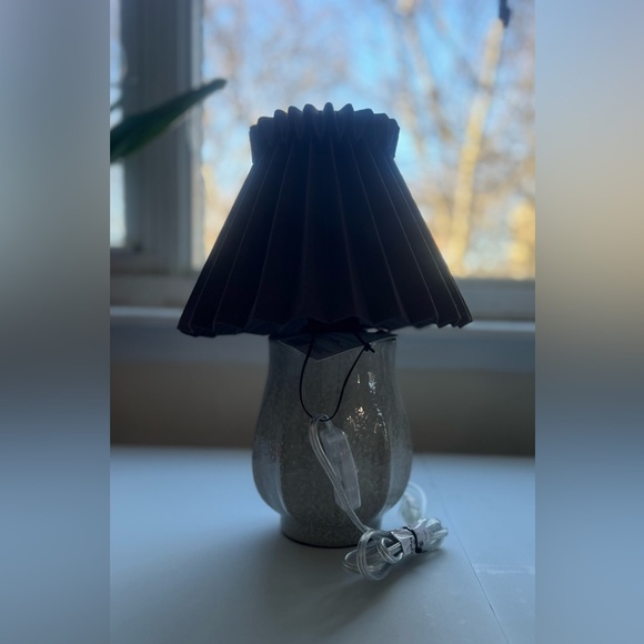 Ceramic with Brown Knife Pleat Shade Accent
Table Lamp Sour Cream-Hearth & Hand™ - Picture 13 of 14